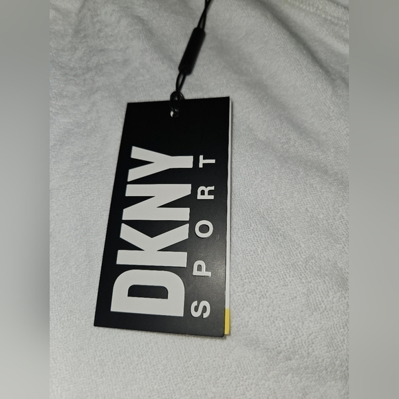 NWT DKNY Sport Terry Cloth shorts size XL - Picture 6 of 6